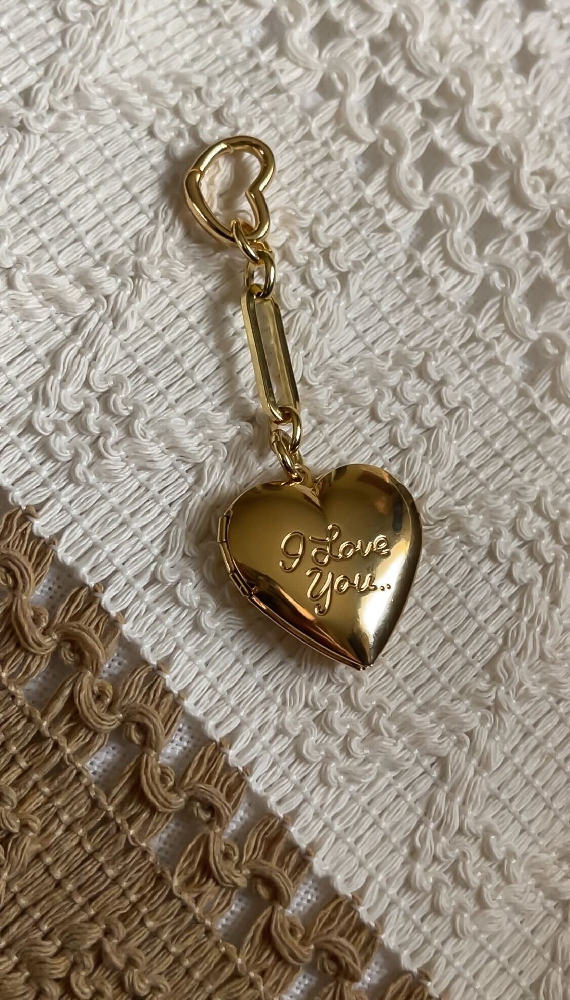 ily Key chain